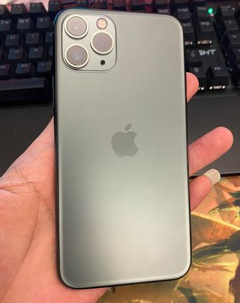 哈巴河苹果维修点分享iPhone 11 Pro黑屏小众故障解析 